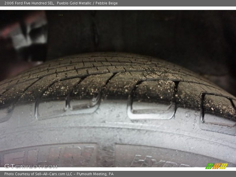 Pueblo Gold Metallic / Pebble Beige 2006 Ford Five Hundred SEL