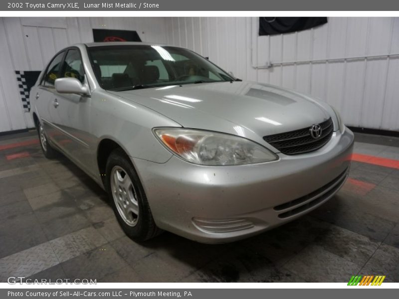 Lunar Mist Metallic / Stone 2002 Toyota Camry XLE