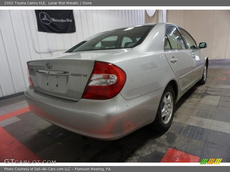 Lunar Mist Metallic / Stone 2002 Toyota Camry XLE