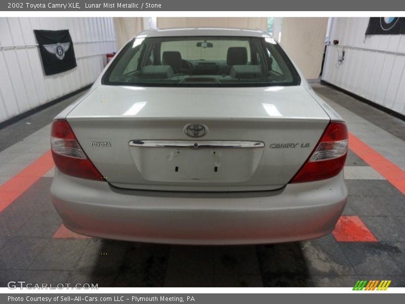 Lunar Mist Metallic / Stone 2002 Toyota Camry XLE