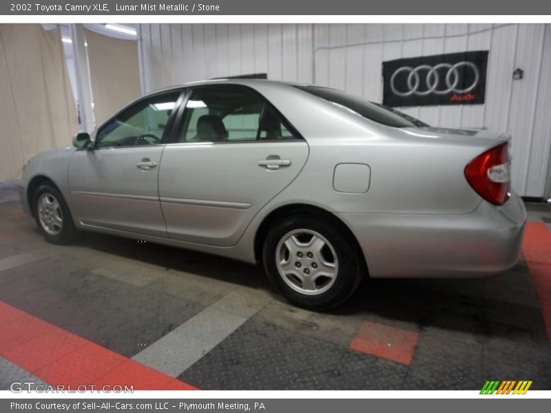 Lunar Mist Metallic / Stone 2002 Toyota Camry XLE