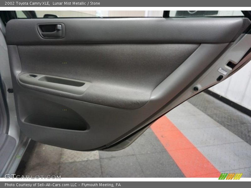 Lunar Mist Metallic / Stone 2002 Toyota Camry XLE