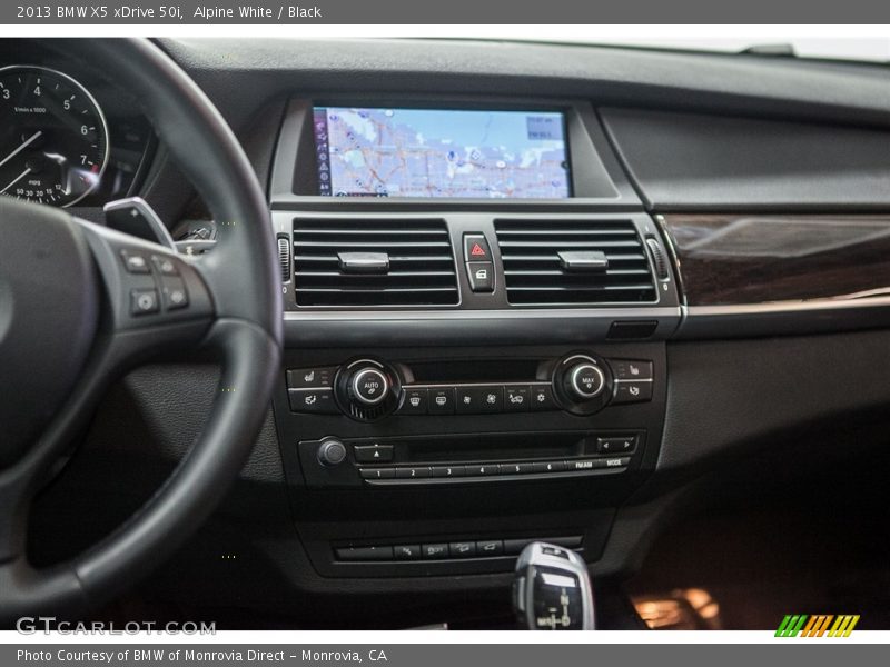 Alpine White / Black 2013 BMW X5 xDrive 50i