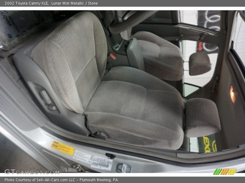 Lunar Mist Metallic / Stone 2002 Toyota Camry XLE