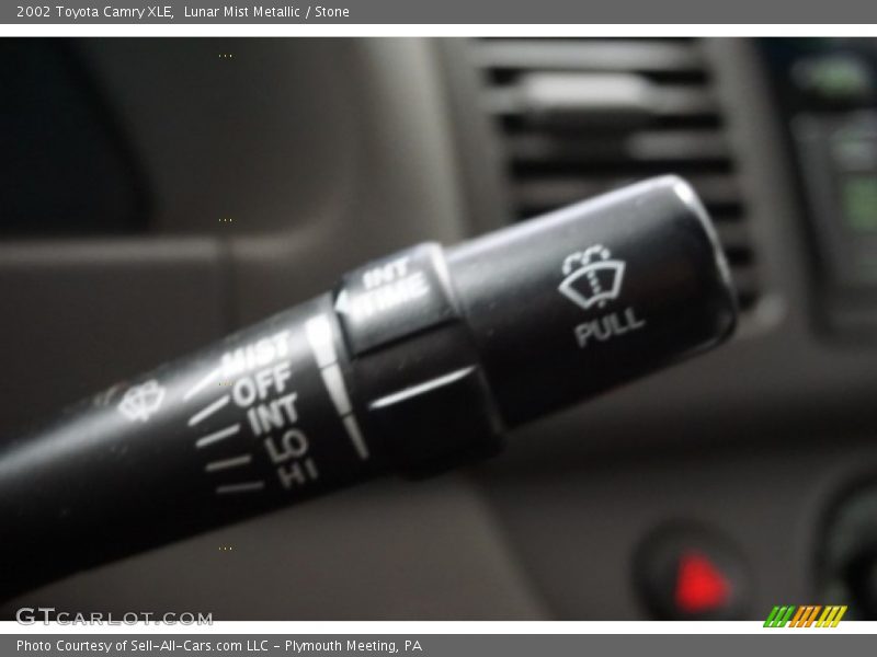Lunar Mist Metallic / Stone 2002 Toyota Camry XLE