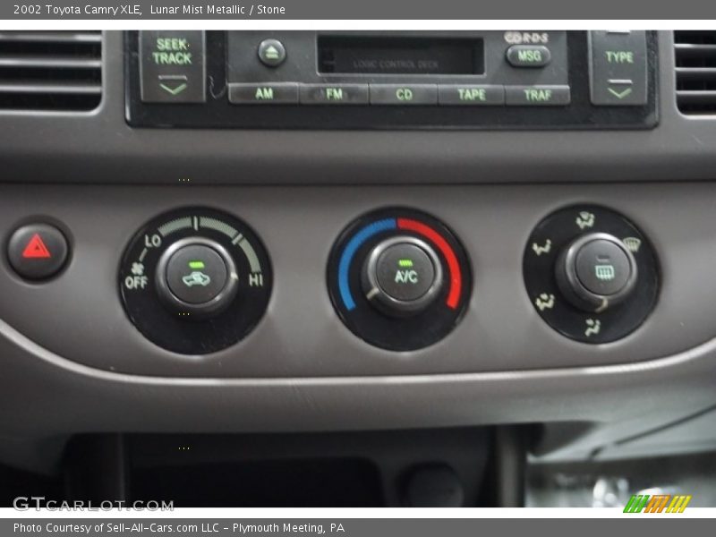 Lunar Mist Metallic / Stone 2002 Toyota Camry XLE