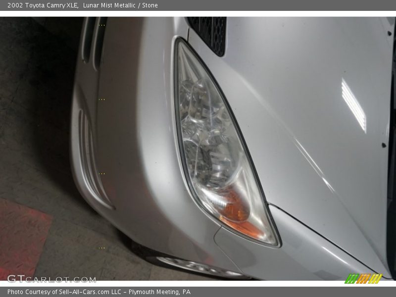 Lunar Mist Metallic / Stone 2002 Toyota Camry XLE