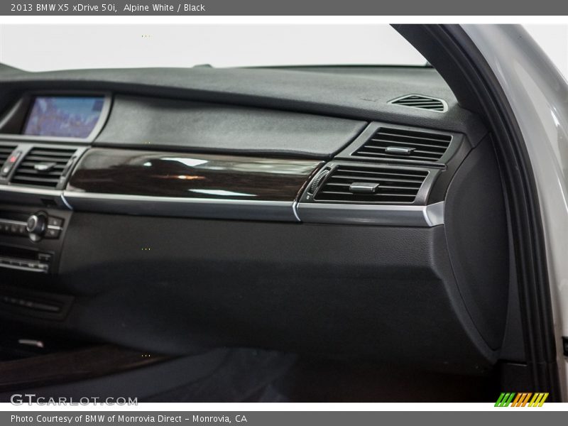 Alpine White / Black 2013 BMW X5 xDrive 50i