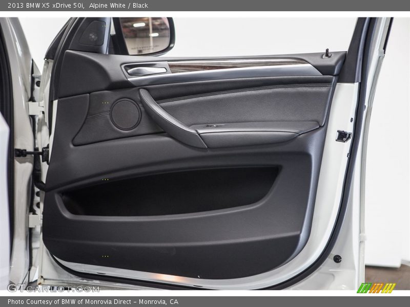 Alpine White / Black 2013 BMW X5 xDrive 50i