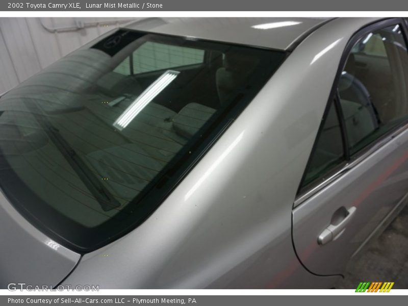 Lunar Mist Metallic / Stone 2002 Toyota Camry XLE