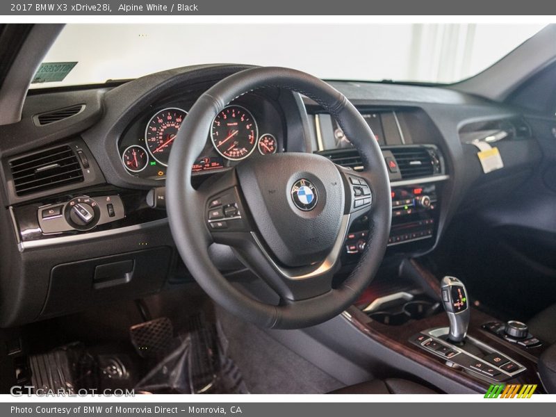 Alpine White / Black 2017 BMW X3 xDrive28i