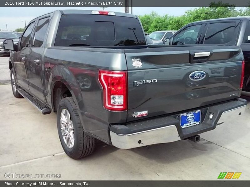 Magnetic / Medium Earth Gray 2016 Ford F150 XLT SuperCrew