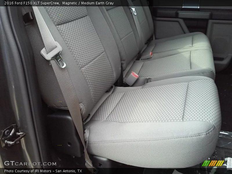 Magnetic / Medium Earth Gray 2016 Ford F150 XLT SuperCrew