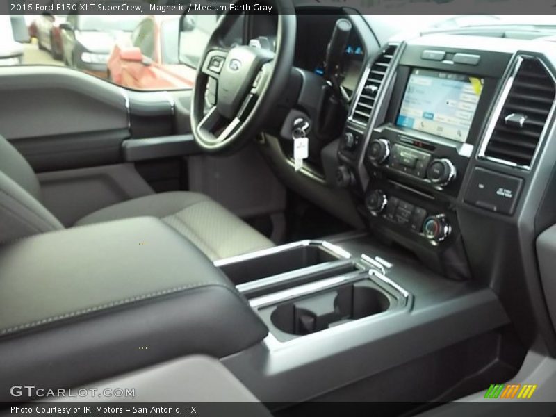 Magnetic / Medium Earth Gray 2016 Ford F150 XLT SuperCrew