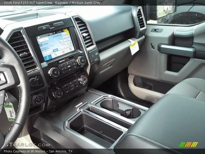 Magnetic / Medium Earth Gray 2016 Ford F150 XLT SuperCrew