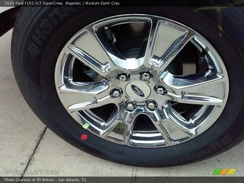 Magnetic / Medium Earth Gray 2016 Ford F150 XLT SuperCrew