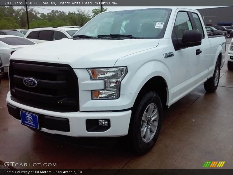 Oxford White / Medium Earth Gray 2016 Ford F150 XL SuperCab