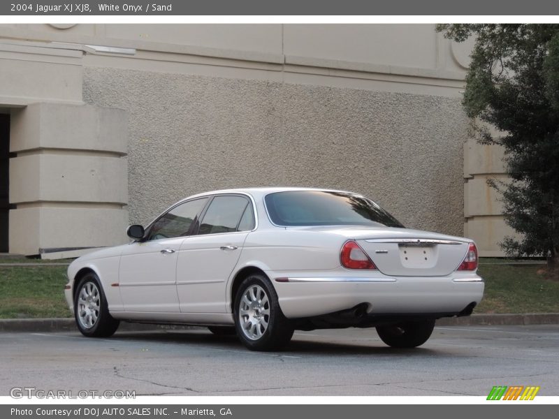 White Onyx / Sand 2004 Jaguar XJ XJ8