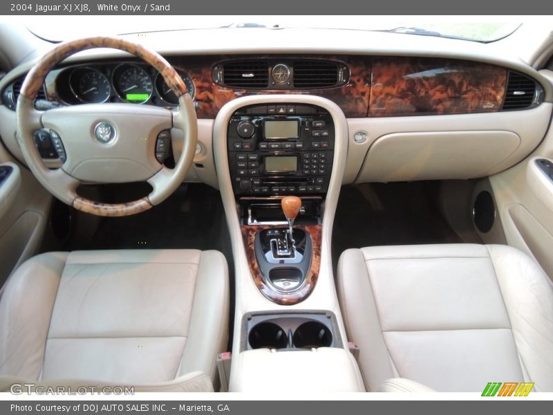 White Onyx / Sand 2004 Jaguar XJ XJ8