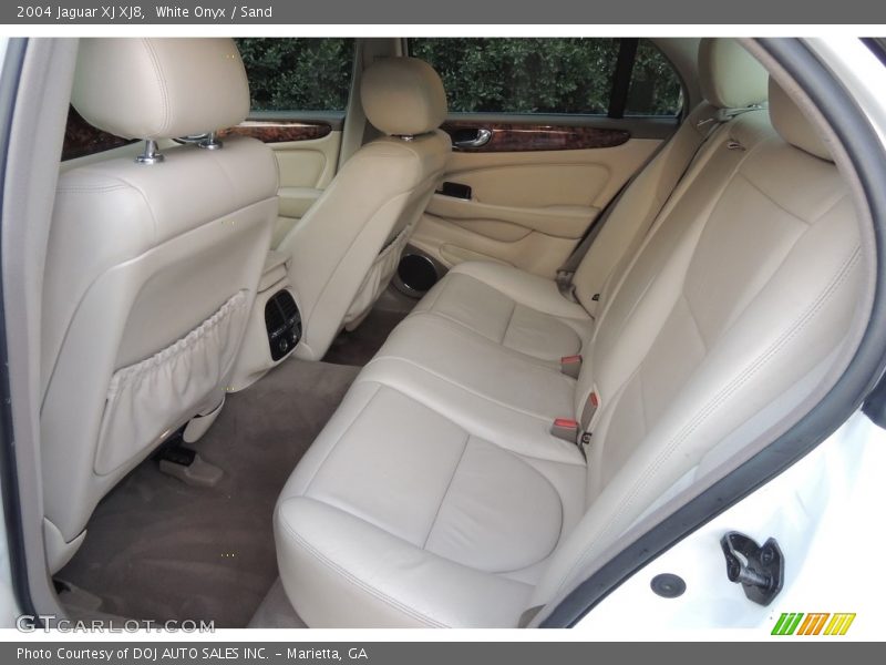 White Onyx / Sand 2004 Jaguar XJ XJ8