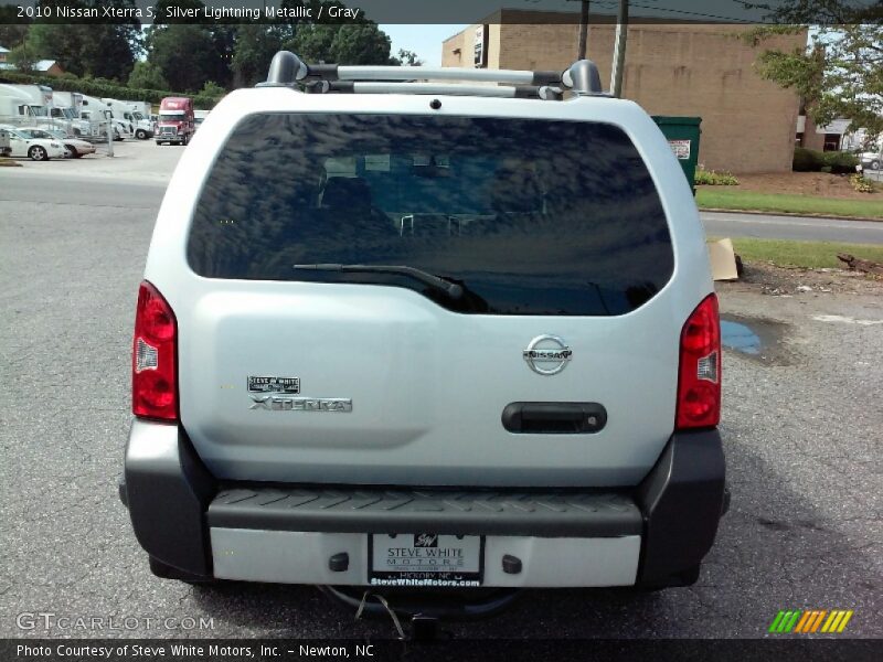 Silver Lightning Metallic / Gray 2010 Nissan Xterra S