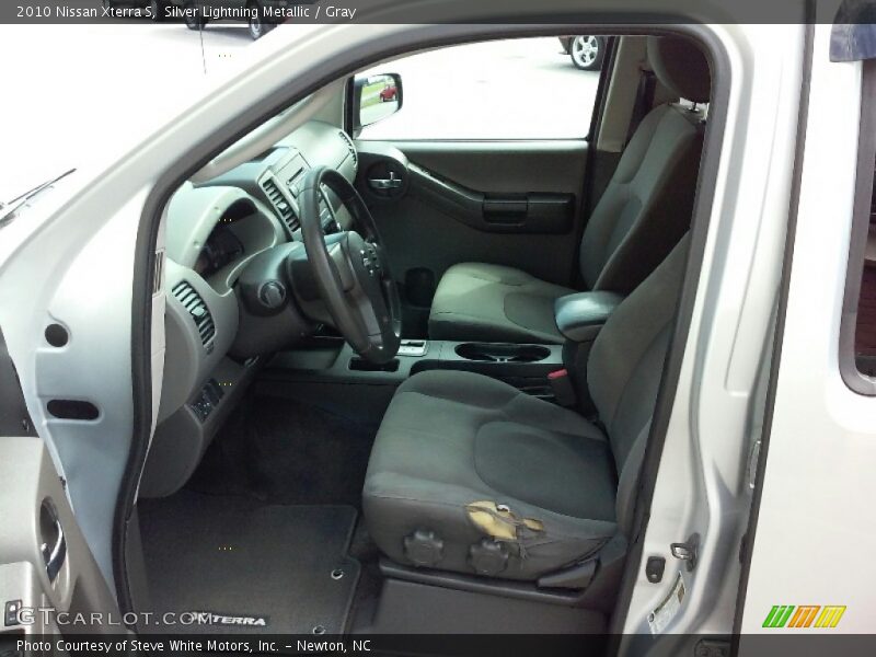 Silver Lightning Metallic / Gray 2010 Nissan Xterra S