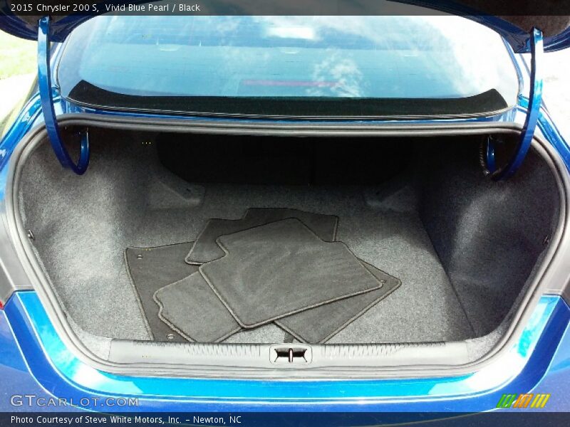 Vivid Blue Pearl / Black 2015 Chrysler 200 S