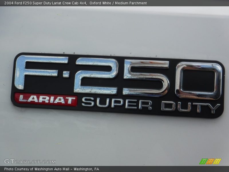 Oxford White / Medium Parchment 2004 Ford F250 Super Duty Lariat Crew Cab 4x4