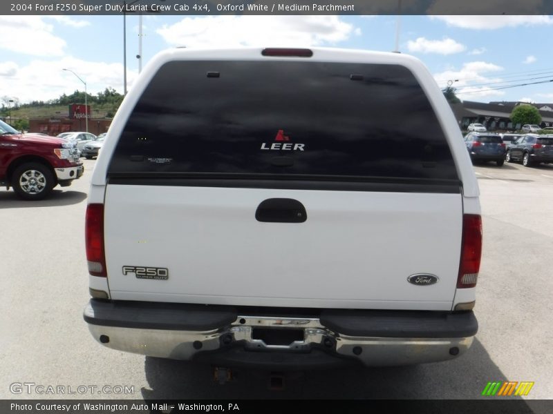 Oxford White / Medium Parchment 2004 Ford F250 Super Duty Lariat Crew Cab 4x4