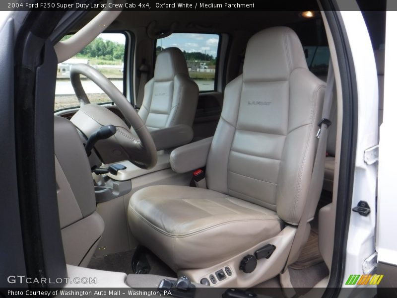 Oxford White / Medium Parchment 2004 Ford F250 Super Duty Lariat Crew Cab 4x4