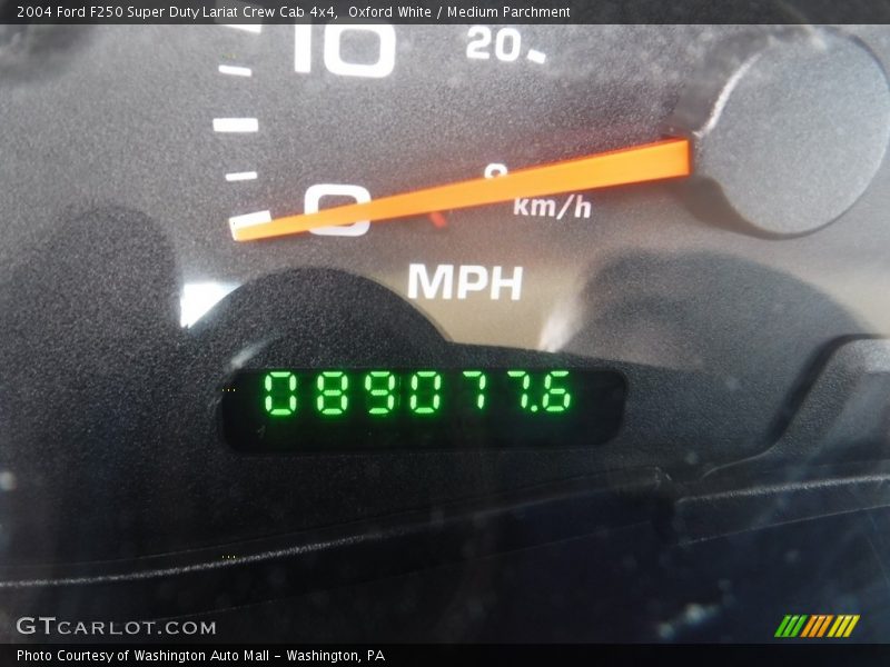 Oxford White / Medium Parchment 2004 Ford F250 Super Duty Lariat Crew Cab 4x4