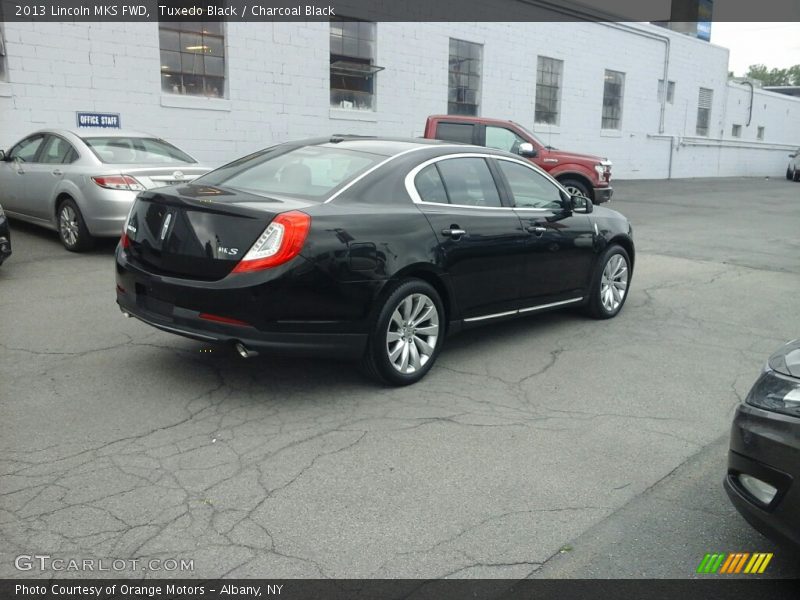 Tuxedo Black / Charcoal Black 2013 Lincoln MKS FWD