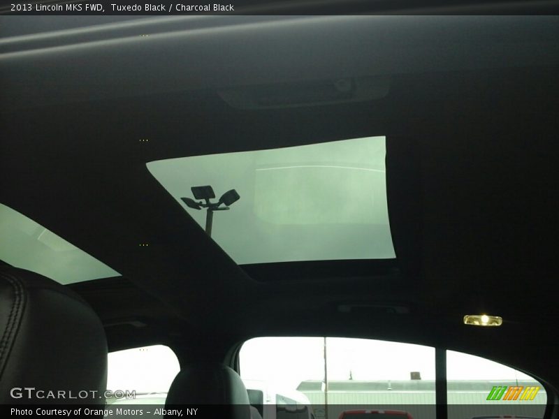 Tuxedo Black / Charcoal Black 2013 Lincoln MKS FWD
