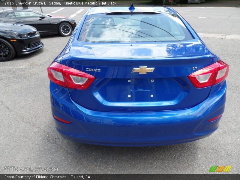 Kinetic Blue Metallic / Jet Black 2016 Chevrolet Cruze LT Sedan