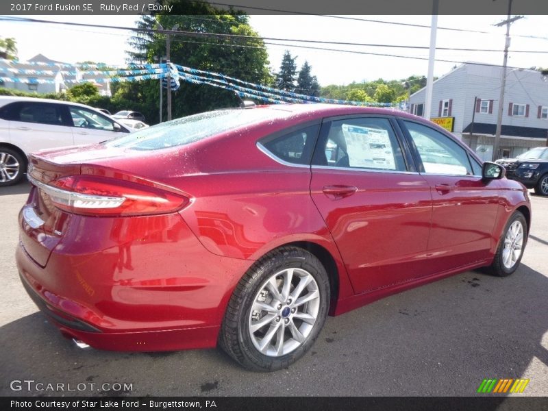 Ruby Red / Ebony 2017 Ford Fusion SE