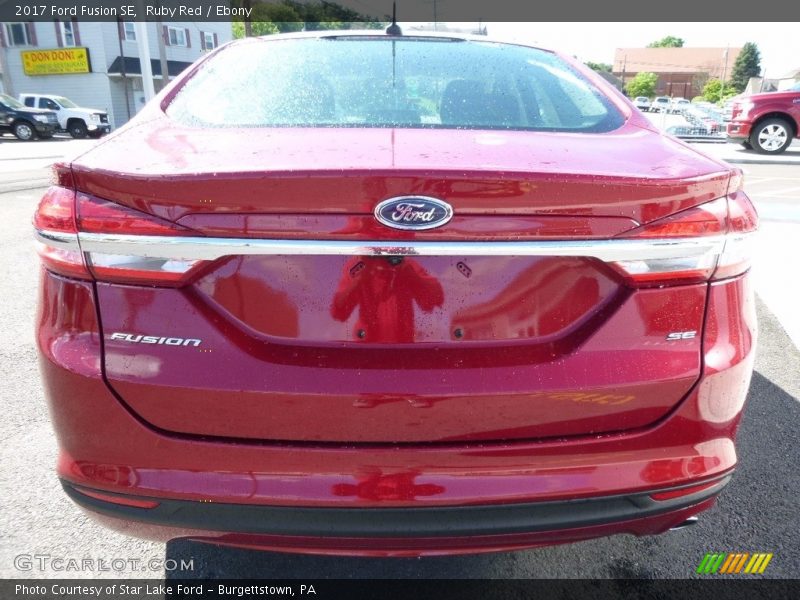 Ruby Red / Ebony 2017 Ford Fusion SE