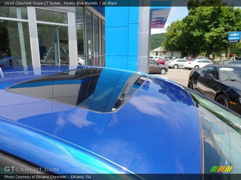 Kinetic Blue Metallic / Jet Black 2016 Chevrolet Cruze LT Sedan