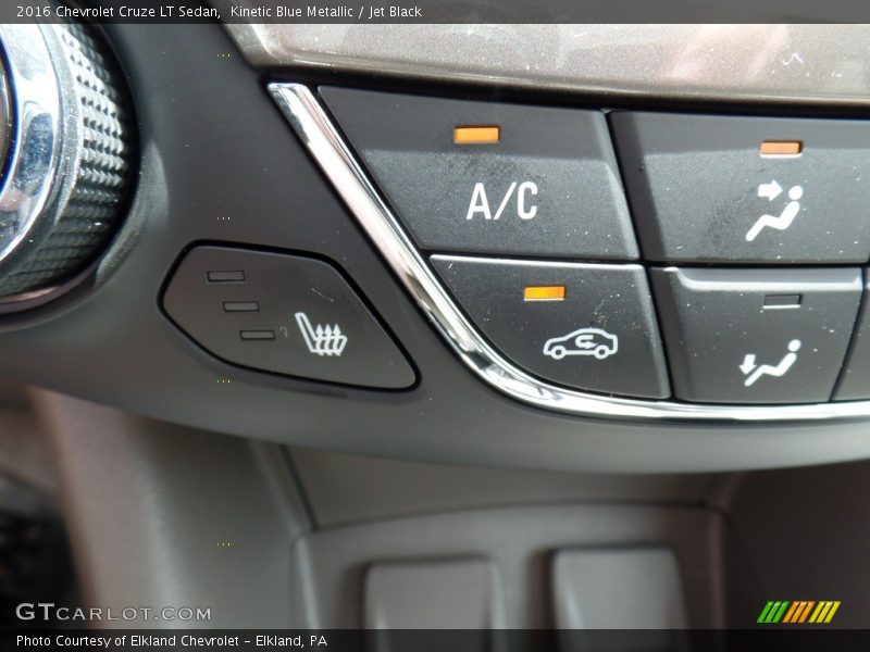 Kinetic Blue Metallic / Jet Black 2016 Chevrolet Cruze LT Sedan