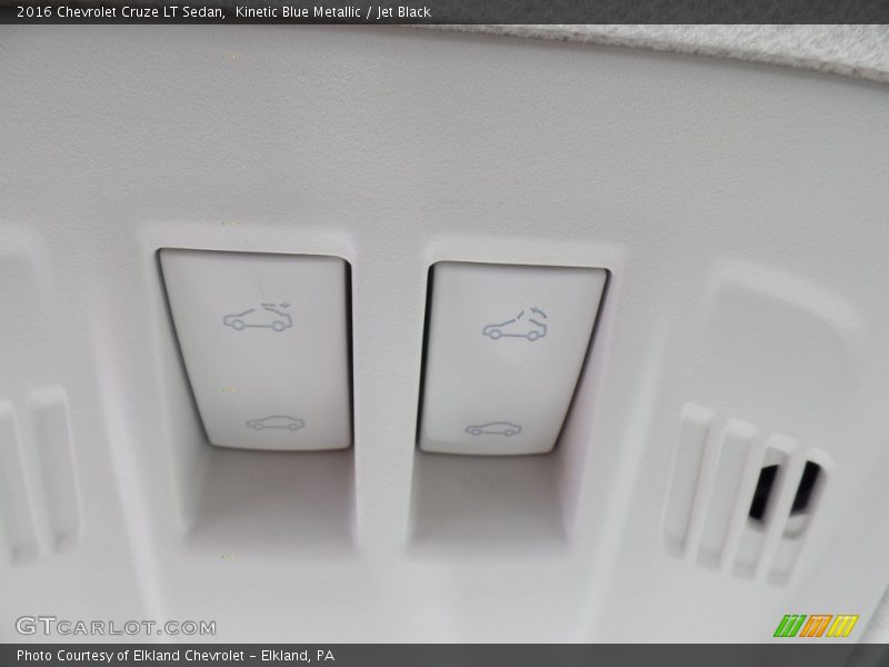 Kinetic Blue Metallic / Jet Black 2016 Chevrolet Cruze LT Sedan