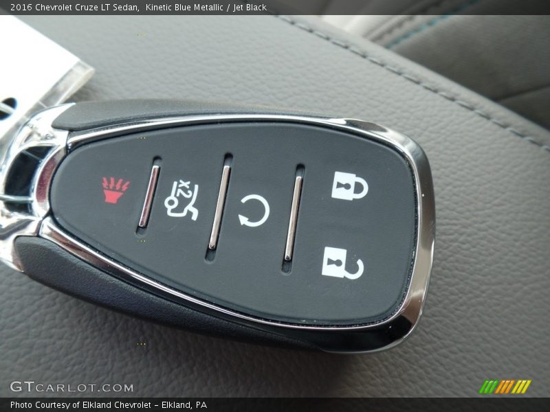 Kinetic Blue Metallic / Jet Black 2016 Chevrolet Cruze LT Sedan