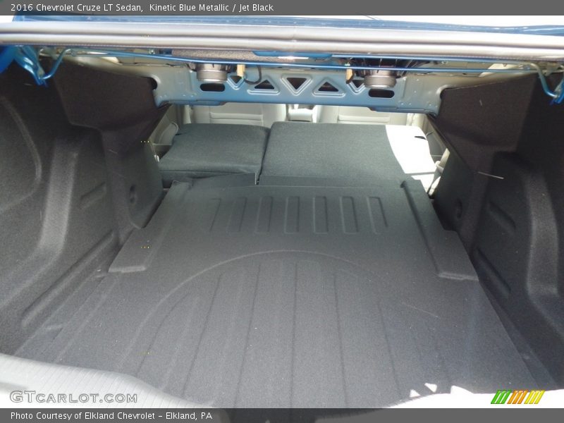 Kinetic Blue Metallic / Jet Black 2016 Chevrolet Cruze LT Sedan