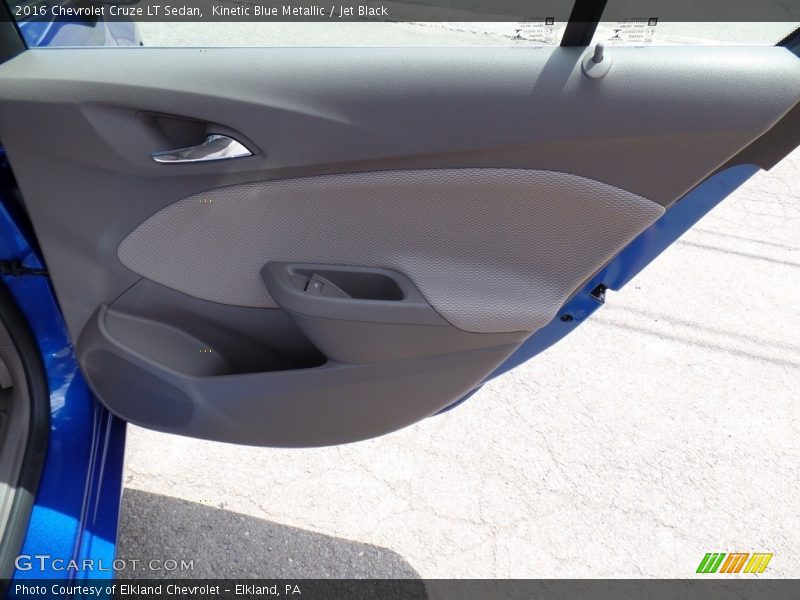 Kinetic Blue Metallic / Jet Black 2016 Chevrolet Cruze LT Sedan