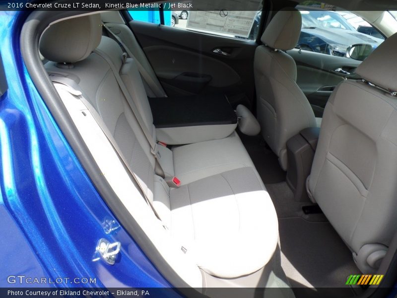 Kinetic Blue Metallic / Jet Black 2016 Chevrolet Cruze LT Sedan