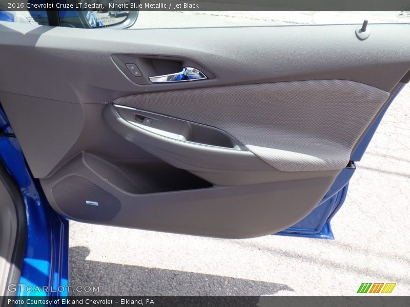 Kinetic Blue Metallic / Jet Black 2016 Chevrolet Cruze LT Sedan
