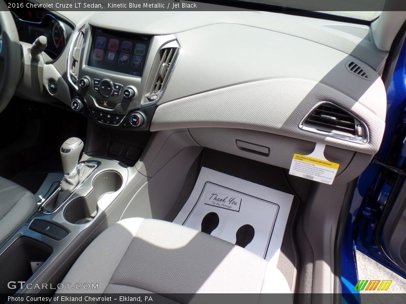 Kinetic Blue Metallic / Jet Black 2016 Chevrolet Cruze LT Sedan