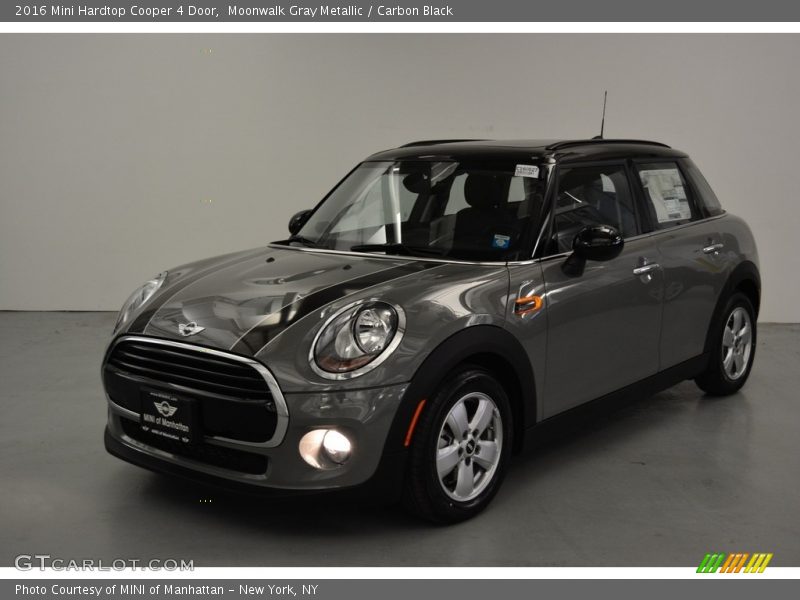 Moonwalk Gray Metallic / Carbon Black 2016 Mini Hardtop Cooper 4 Door