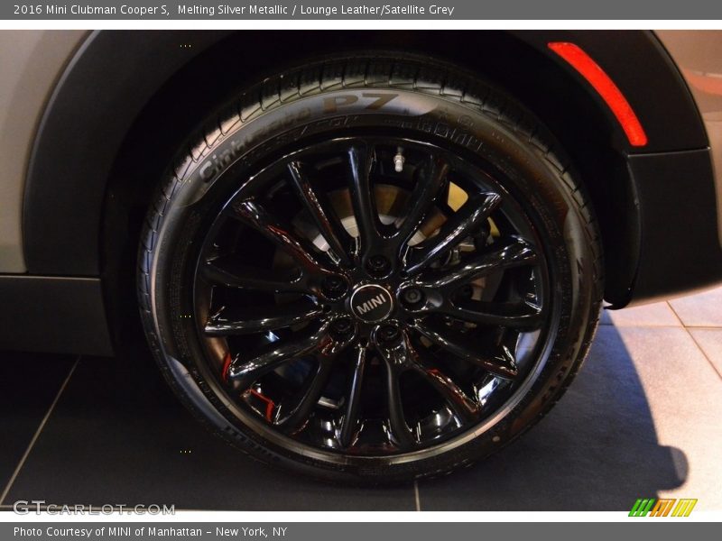 Melting Silver Metallic / Lounge Leather/Satellite Grey 2016 Mini Clubman Cooper S