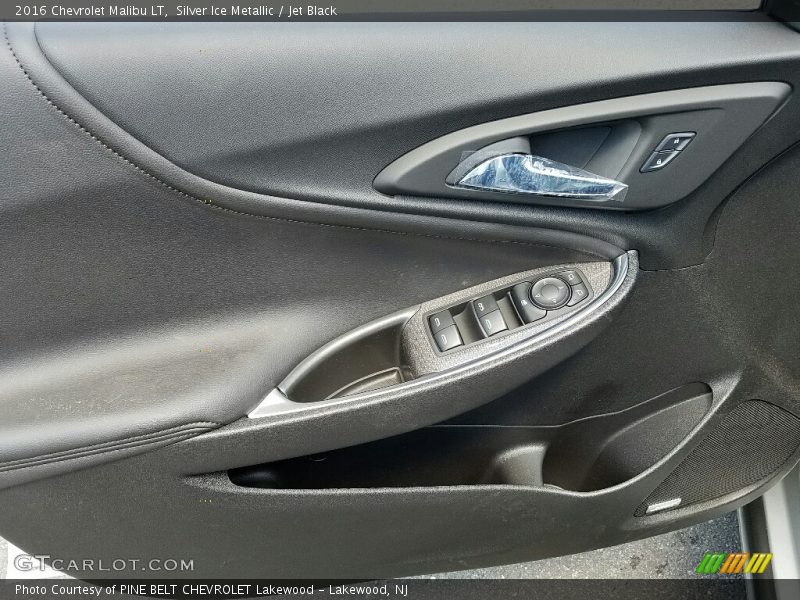 Silver Ice Metallic / Jet Black 2016 Chevrolet Malibu LT