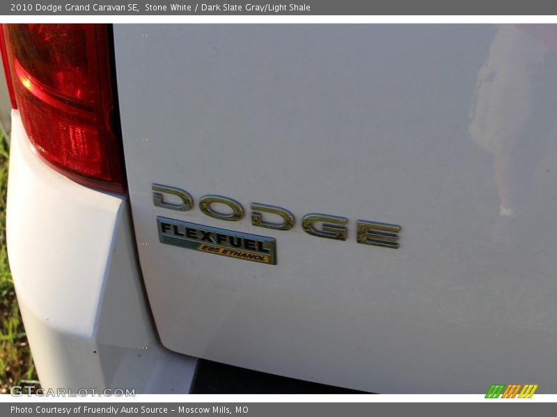 Stone White / Dark Slate Gray/Light Shale 2010 Dodge Grand Caravan SE