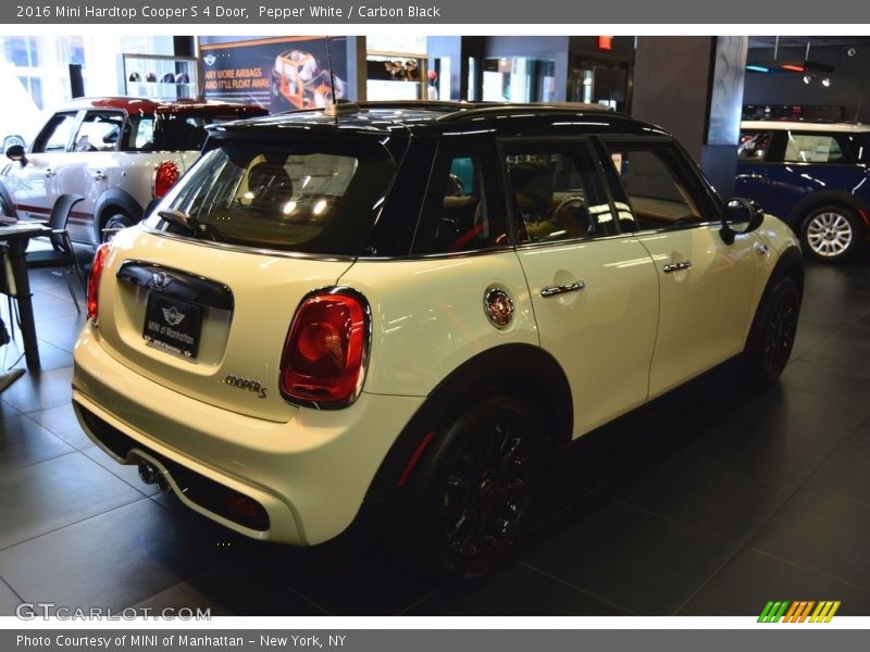 Pepper White / Carbon Black 2016 Mini Hardtop Cooper S 4 Door
